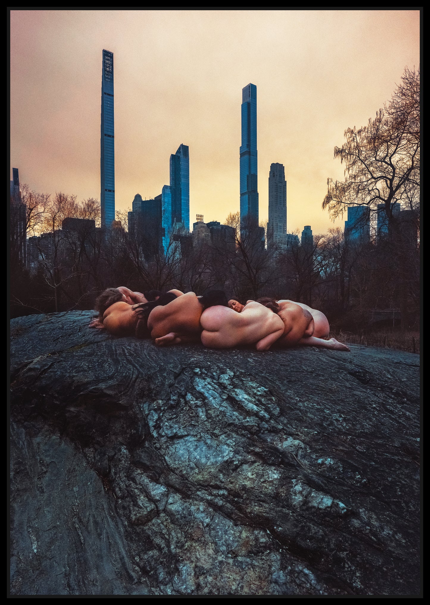 THE CITY THAT ALWAYS SLEEPS